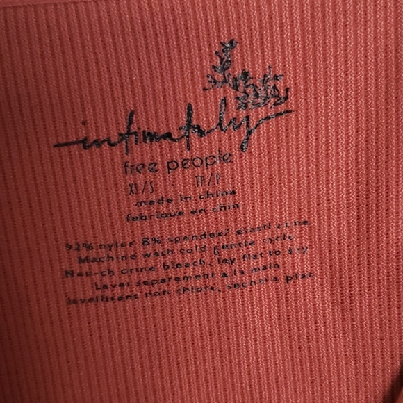 Top - Picture 5 of 5